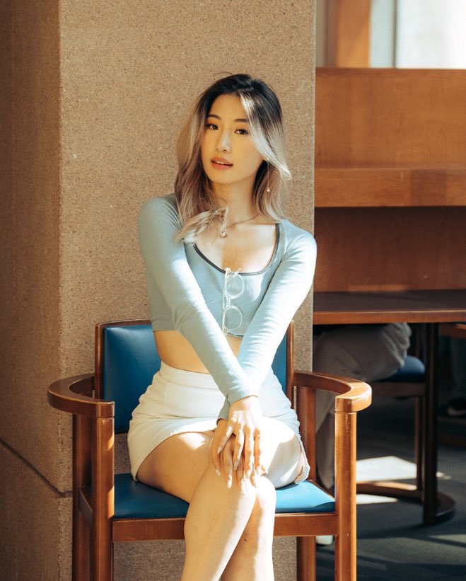 sorry, am I distracting? 🤭