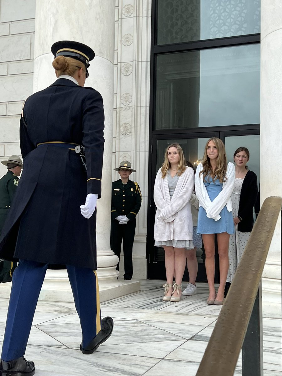 MonetteStacy's tweet photo. A very moving morning witnessing these students lay the wreath at Arlington Cemetery….#WeAreMashpee @ArlingtonNatl #proudprincipal @WeAreMashpee https://t.co/hNqaepAmEb