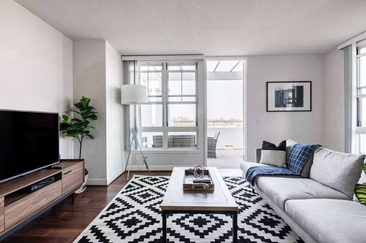 Zeus Living tweet media