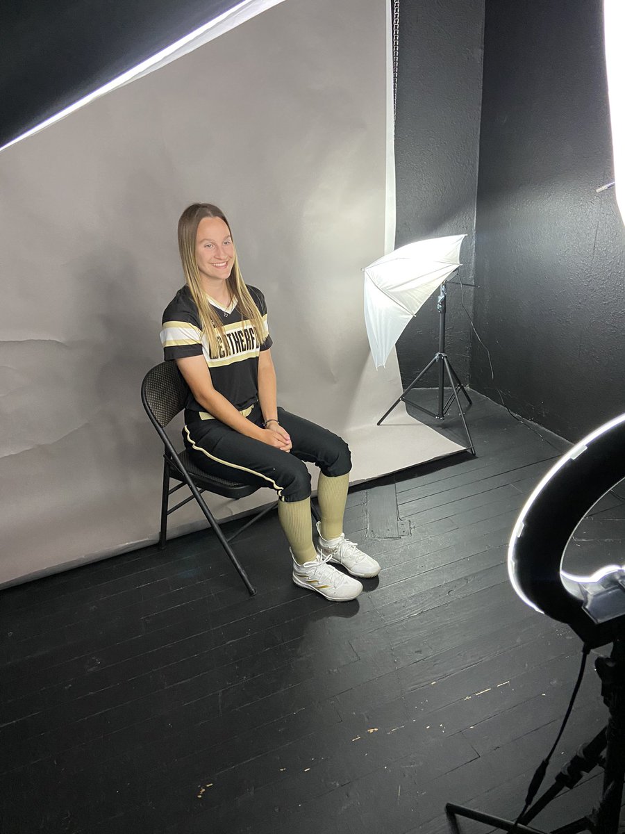 Chloe Prentiss tweet media