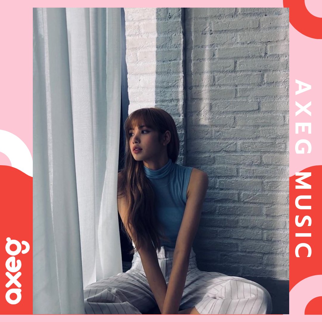 AxegMusic's tweet photo. Isn’t she PERFECT?!?!🥰🖤💖✨
#LALISA #LISA #lisablackpink #lisa #LISAXBVLGARI #BLACKPINK #BlackpinkKPOP #AXEG #axegmusic
https://t.co/RcCPQusmZ1 https://t.co/XPQkCXrbmr