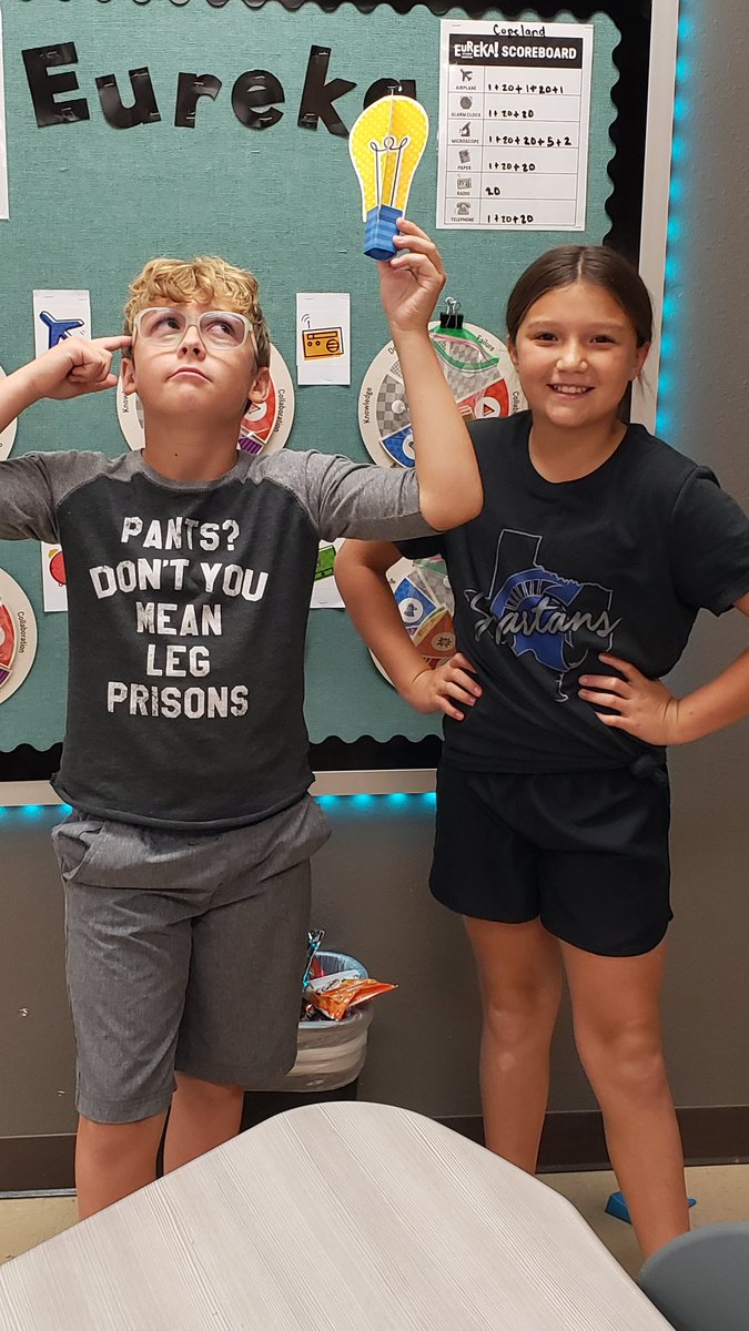 Copeland10's tweet photo. These are the new winners of the Light Bulb of Glory! These students had the best presentation and created the best dance moves to demonstrate their simple machines.

#STEAMatStribling https://t.co/DzwktKDJfT