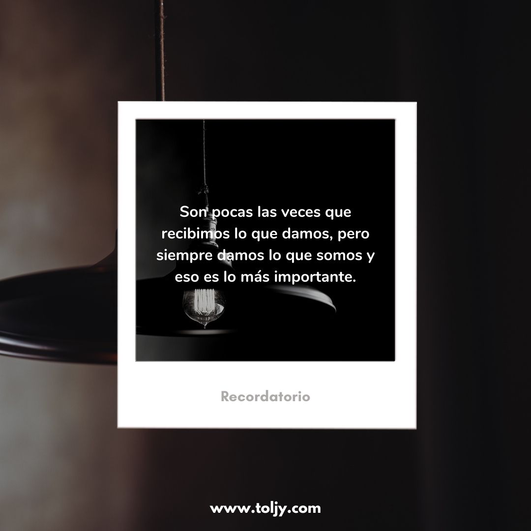 Toljy's tweet photo. 👀Cerramos la semana con una gran frase!

Da todo de ti sin esperar por nada, da porque lo sientes así, porque tienes ganas, porque te nace, porque te da placer y eso es suficiente. ☀️
-culturapositiva

https://t.co/13tZH28Bvs https://t.co/41H8gYXeAZ