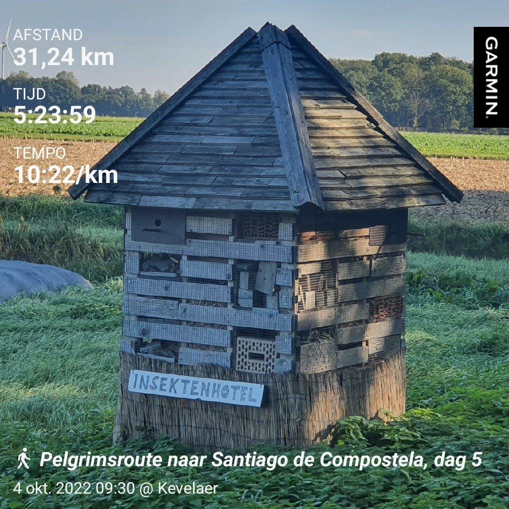 Ab_229's tweet photo. #Pelgrimsroute naar #Santiago de #Compostela, dag 5

#Kevelaer (D) - #Straelen (D): 31,24 km

#SantiagoDeCompostela https://t.co/5X2UgqgZ7D