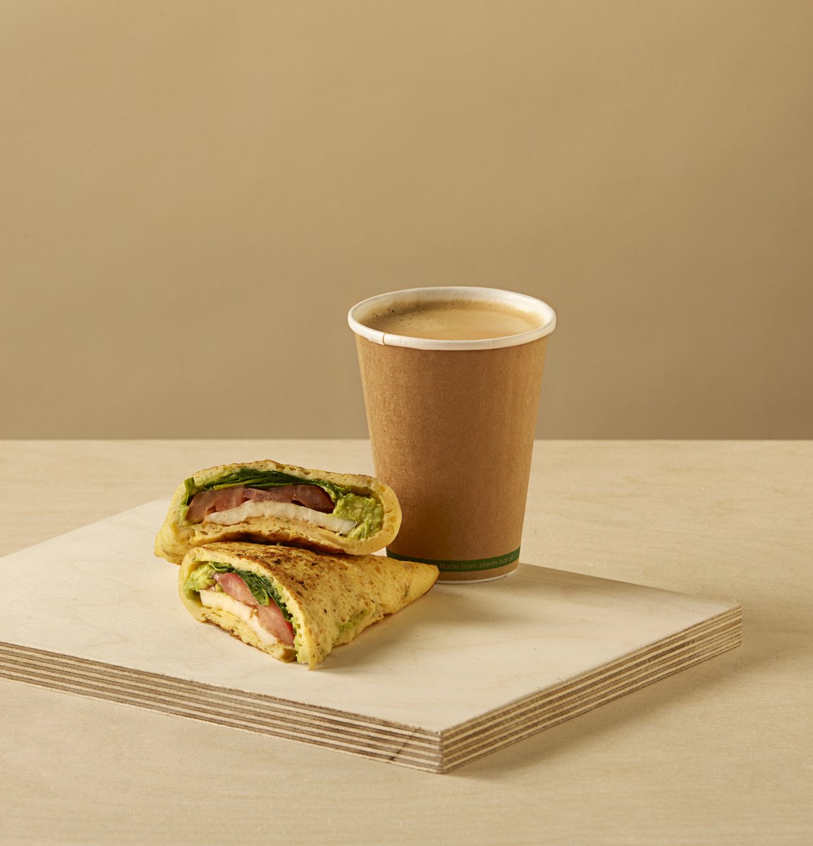 Let the sunshine in ☀️

Wake up the right way with Oliver's new Egg and Haloumi Wrap - made with haloumi, avocado, baby spinach and tomato, wrapped up in our signature egg wrap (the egg is the actual wrap - genius) 🍳