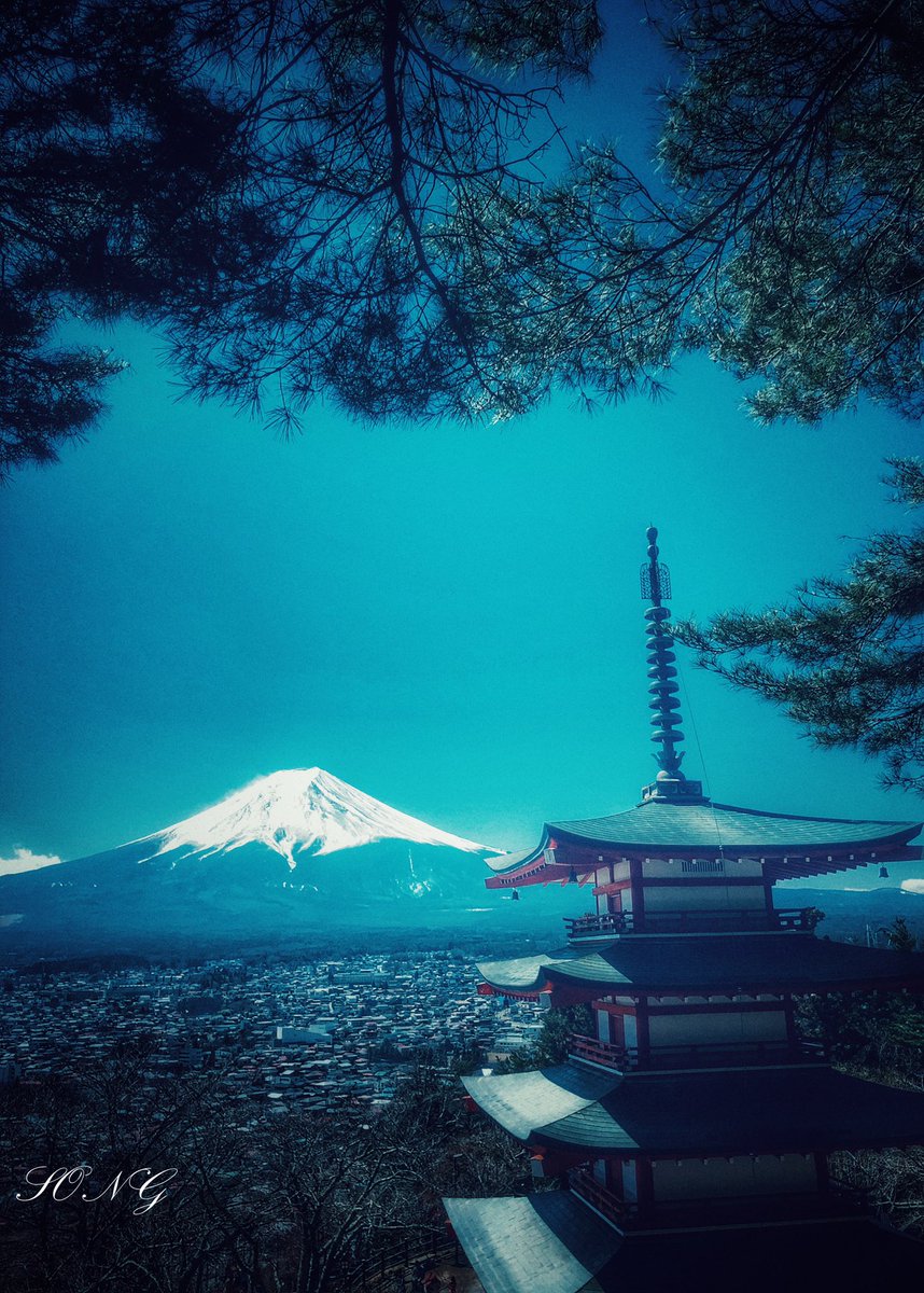 山登り☆*.｡. .｡.*☆ 🌧🧚🏻 涼しい朝、これからまた雨🍃🍃 🐬 もう この季節🍂🍂 今年も 富士山🗻 登れず 残念 🫤🐬 ごきげんよう^^♪ 😊💫 ♪( ´θ｀)ノ 今日も素敵な一日を。・゜・🌹🍀🍃🌻