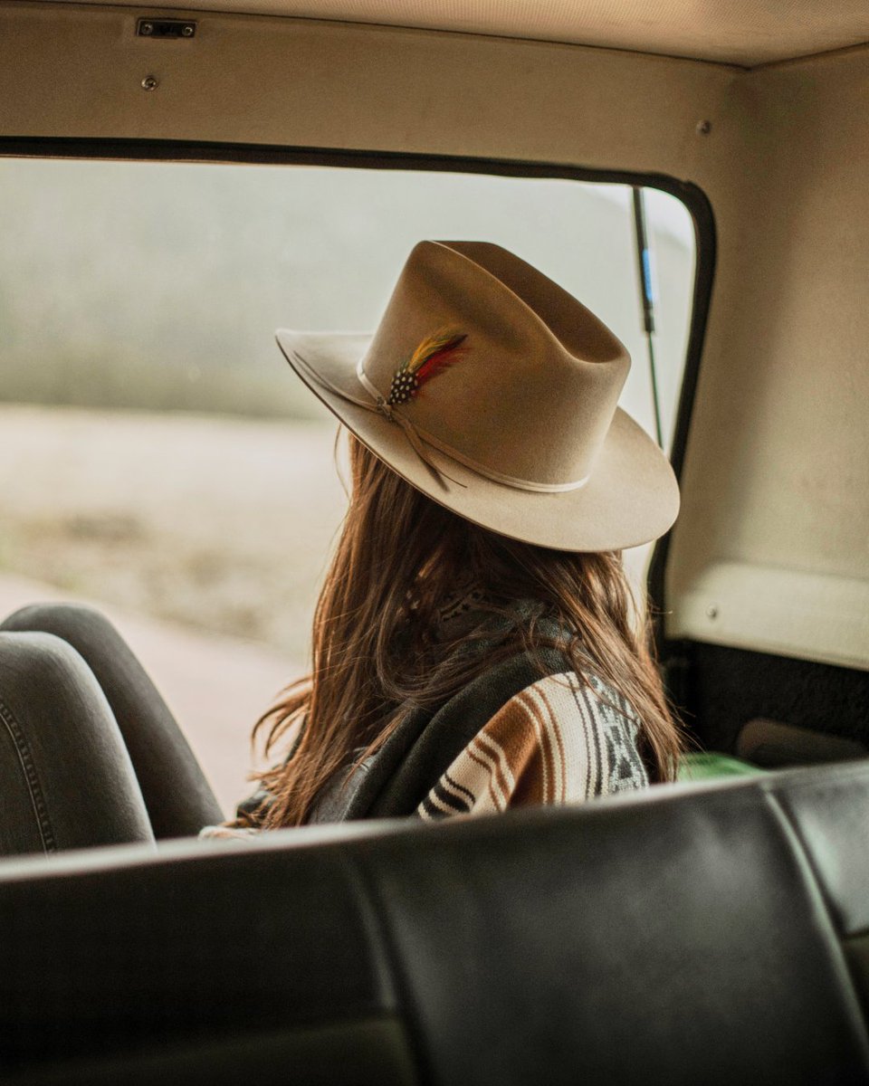 We’ve been hard at work restocking our classic felt hats. The Range 6X in Silverbelly and Fawn (pictured) arrives next week on Stetson.com—sign up to be notified by selecting your size and color on the product page. #StetsonFW22 📷@taylorhoover