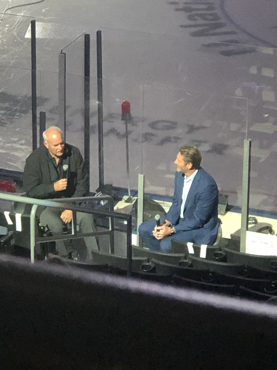 DWear62's tweet photo. Attending @BlueJacketsNHL Full/PSL Meet The Team event.  Listening to John Davidson and one of my all time favorite Blue Jackets @shelleyhawk45 https://t.co/uRyxZis72b