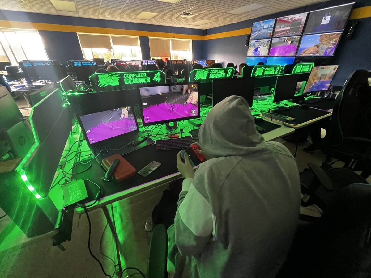 WGHS ESports tweet media