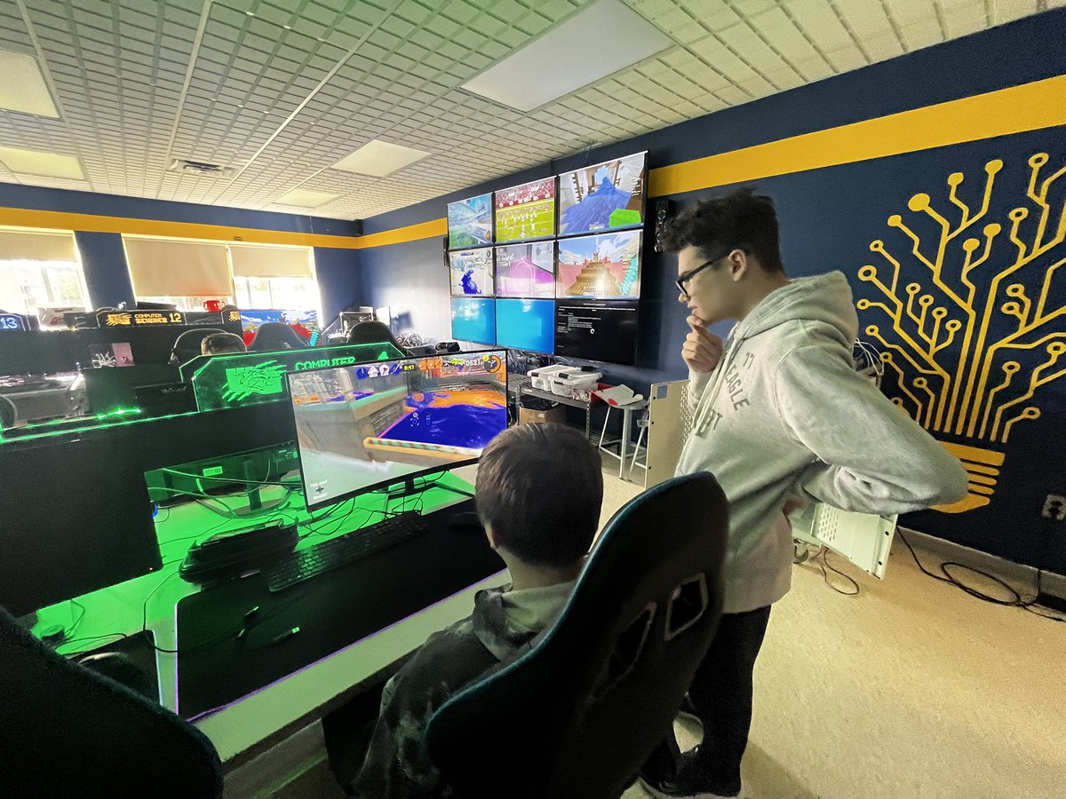 WGHS ESports tweet media