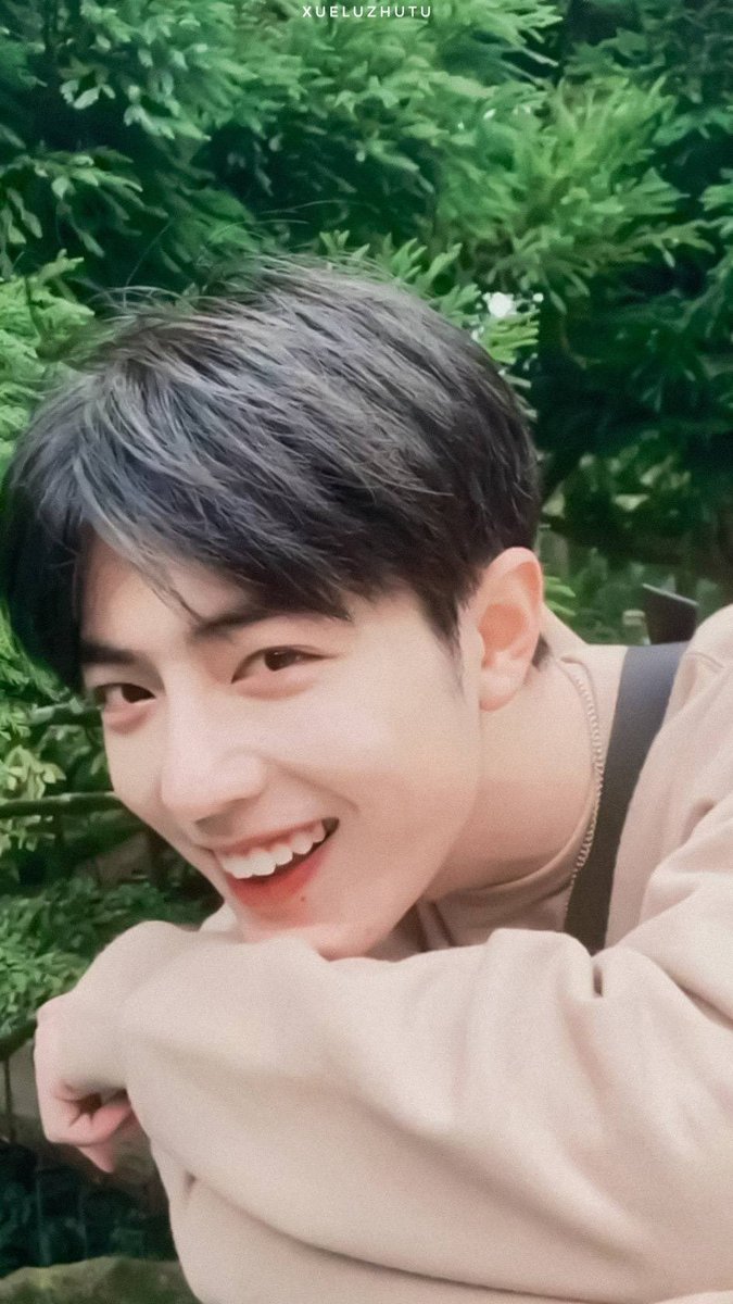 Poohowoo's tweet photo. 31 ที่ดี มีความสุขในทุกวัน เป็นรอยยิ้ม เป็นกำลังใจของหนูทุกๆวันนะคะ 
สุขสันต์วันเกิดพี่จ้าน รัก.🤍

#happyXiaoZhanday #OurStarXiaoZhanDay #Happy31stXIAOZHAN https://t.co/Zx3va8WIXG