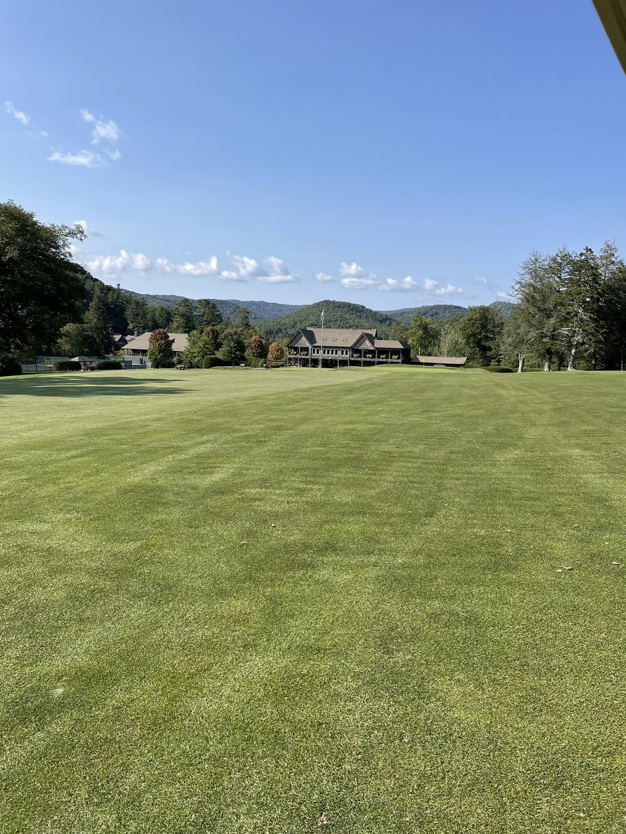 TurfRidge's tweet photo. One week away from @TurfRidge fall fundraiser at Linville Golf Club. Huge thanks to Tim and @charlesscottwat for hosting. Very limited spots remaining sign up today @CarolinasGCSA https://t.co/7HUKLO76gz