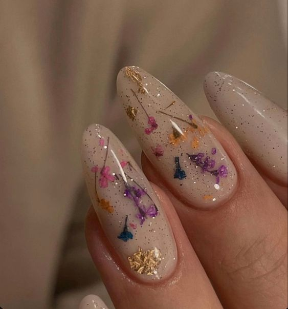 𝑓. on X: dried flowers nails  / X