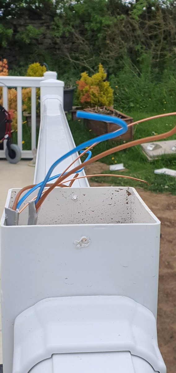 DDRepairsC's tweet image. Had a decking fitted we can wire up your decking lights.
#decking #deckinglights #caravanrepairs #electrical #caravan #holidayhomes