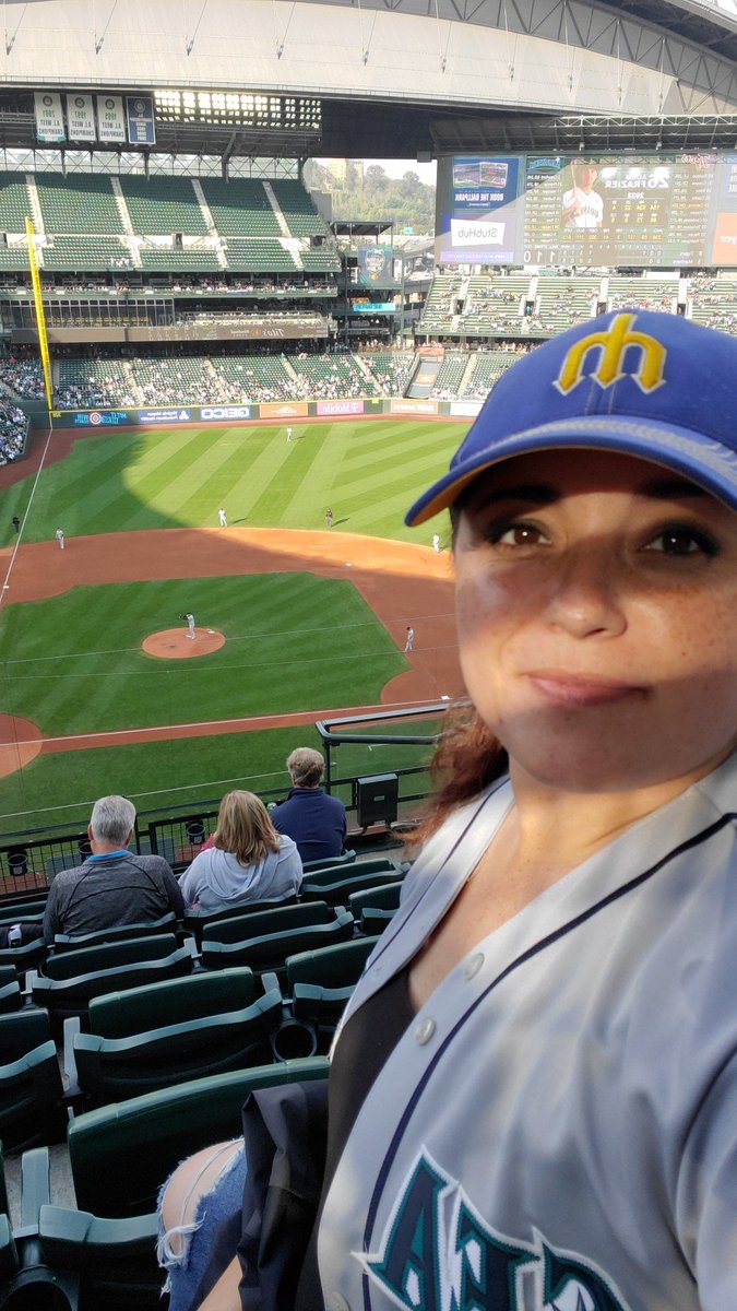 Mama_Mittens's tweet photo. What better way to spend my #birthday than watching the @Mariners #doubleheader? There's no better way! #SeaUsRise https://t.co/Y5QFhx9NYZ