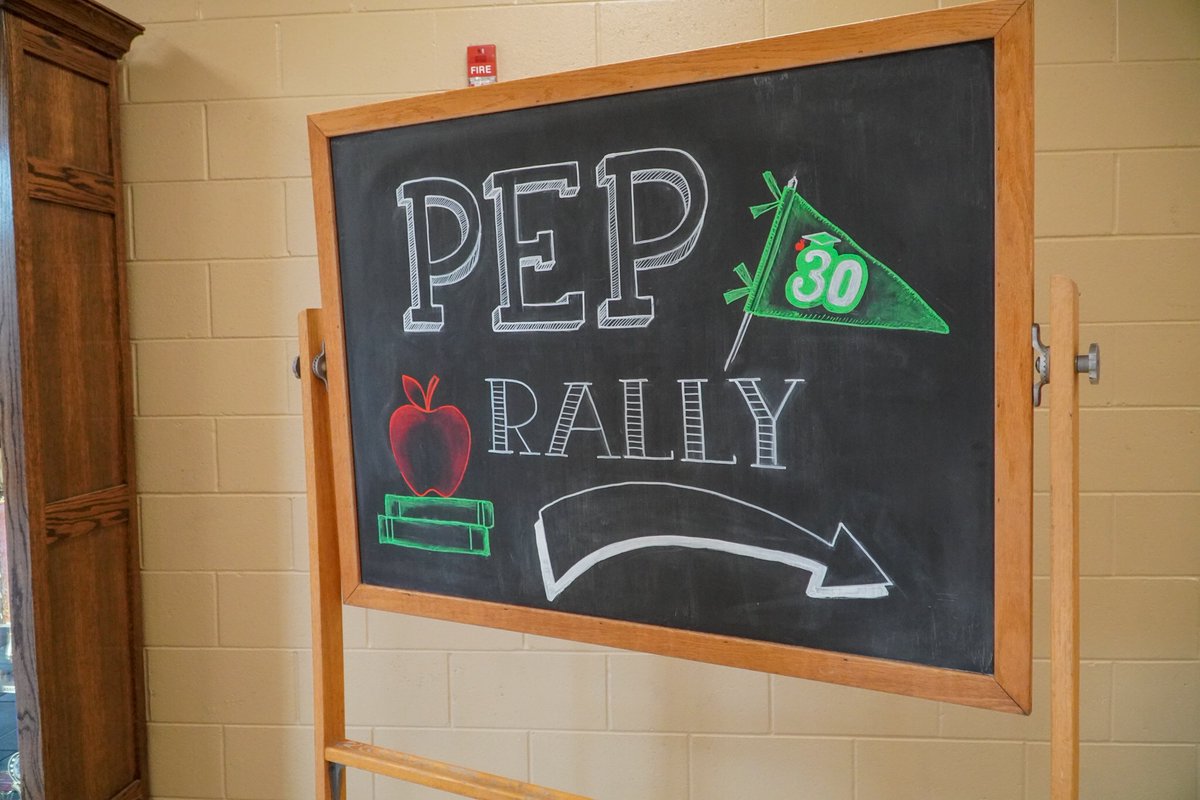 PEPGlenbard's tweet photo. One more tweet because we can’t get enough of the PEP Rally! So. Much. Fun. Looking forward to our next 30 years of making a difference in the educational community across DuPage County! #PEP #educationalfoundation #peprally https://t.co/0or8FNkfoa