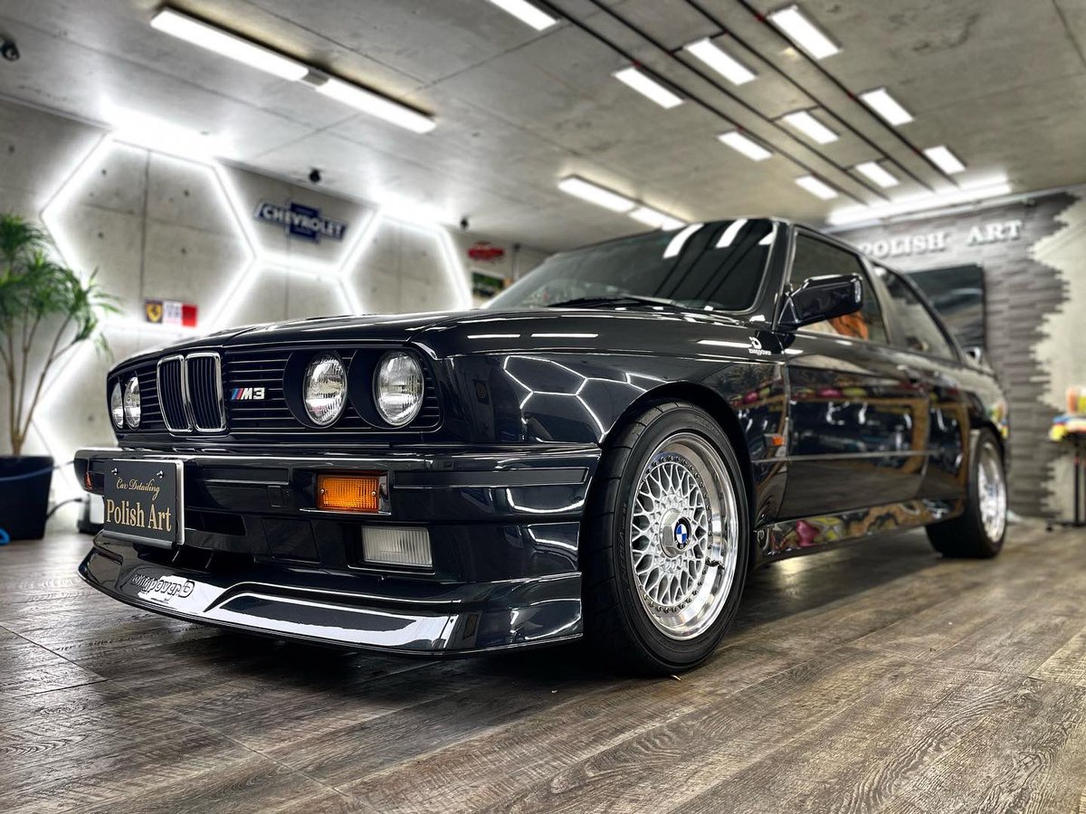 teruboo's tweet photo. 御用命ありがとう御座いました😌
今となれば、希少価値のある車♫
緊張しましたが作業させてもらったことにまた一歩成長したと思います😁
★作業内容★
全面磨き
ボディーコーティング
プロテクションフィルム
#プロテクションフィルム
#bmwm3 #コンプリートカー
#idingpower #旧車 https://t.co/LvkIxW7WC7