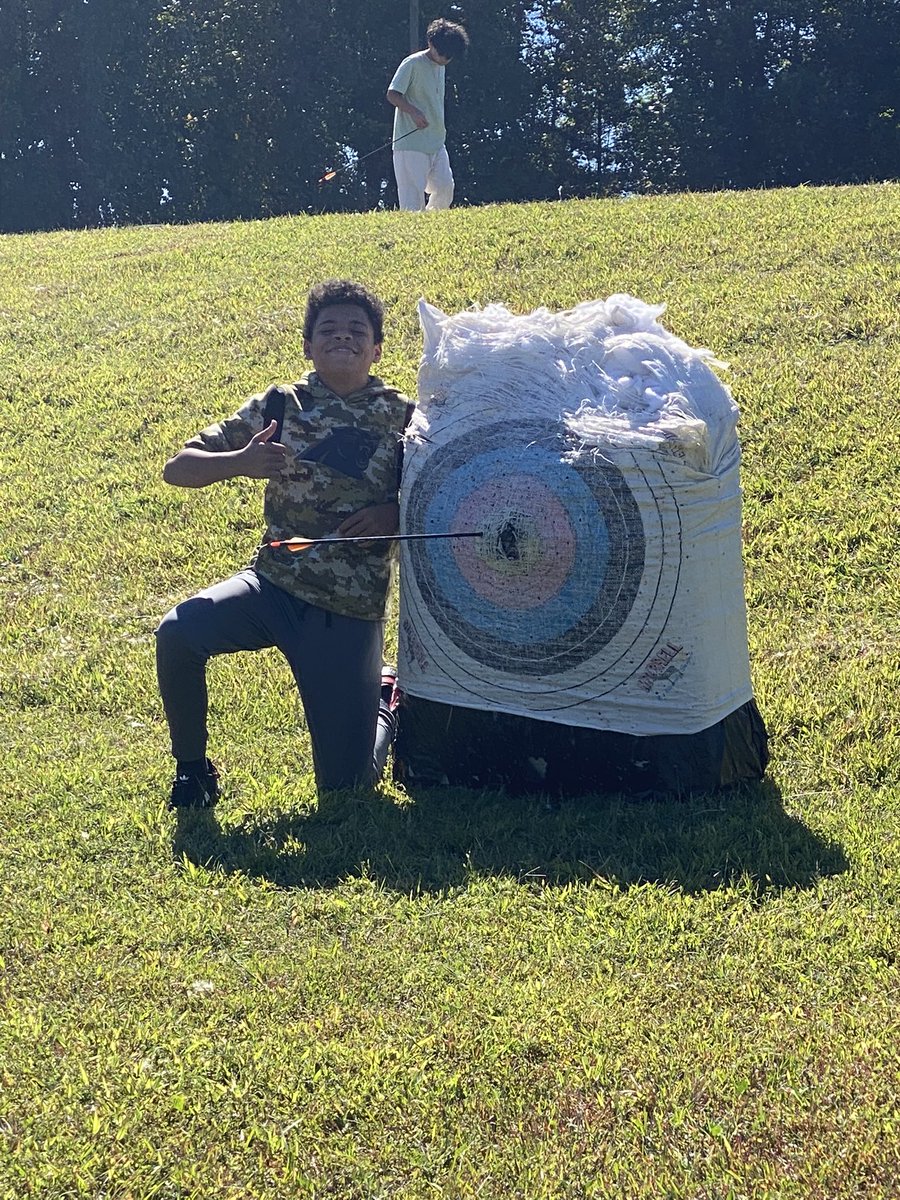 CoachEarlRoland's tweet photo. 4th period Archery.  #chickfila @dreward4 @WWHS_PE @TheGreenesWWHS @WestWilkesHS https://t.co/bykA5ZepUs
