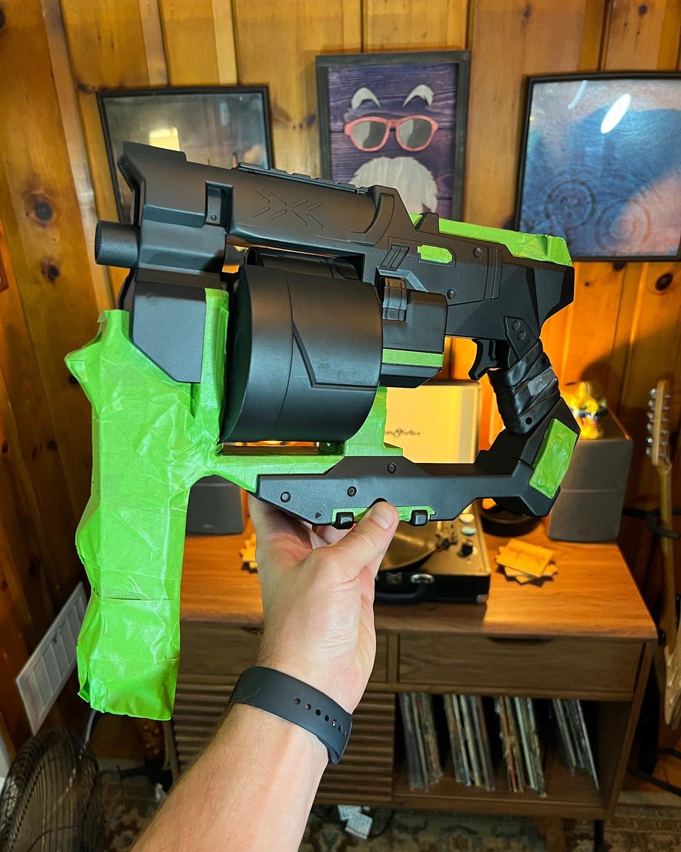 Got the base black down on my Mangler Nerf build, all ready for the first coat of silver!!!

Stay tuned…