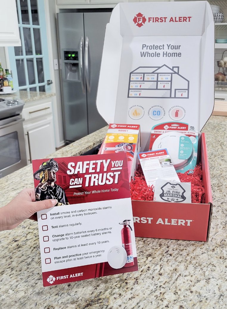 Did you know that October is #FirePreventionMonth? 
Take a moment to use the #FirstAlert Checklist in this photo to help keep your family safe! 
<a href="/FirstAlert/">First Alert</a> #FirstAlertPartner polishedhabitat.com/fire-safety-ti…