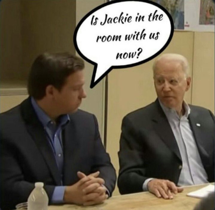 RealSpitfire's tweet photo. Preview of DeSantis and Biden mtg tomorrow 😂🤣

@ChristinaPushaw https://t.co/BXlg6q3cCN