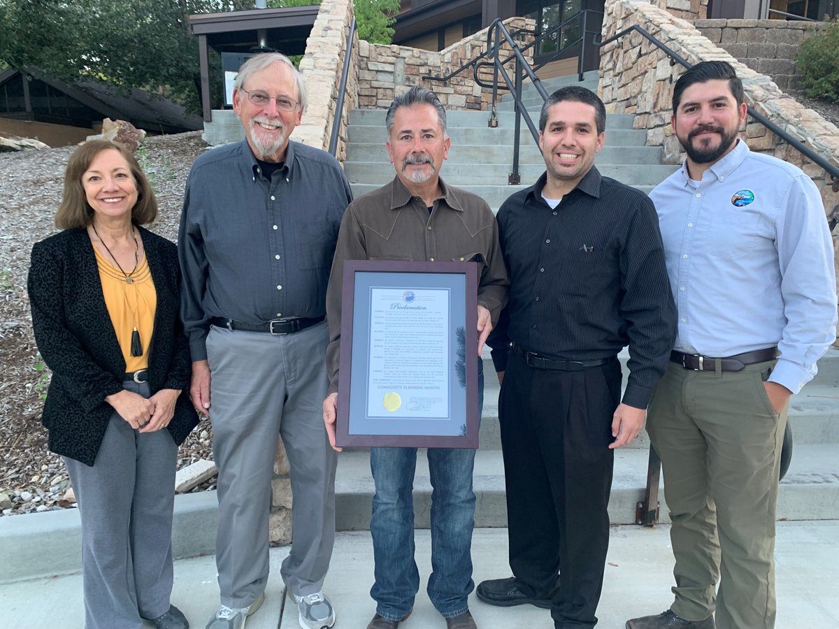 CityofBBL's tweet photo. on 10/3/2022, City Council presented two #proclamations: 

One declared 10/9 - 10/16 as #CodeComplianceOfficerAppreciationWeek

&amp; the  second proclamation proclaimed October 2022 as #CommunityPlanningMonth

We are lucky  to have dedicated Code Officers &amp; Planning professionals! https://t.co/xCehkjds41