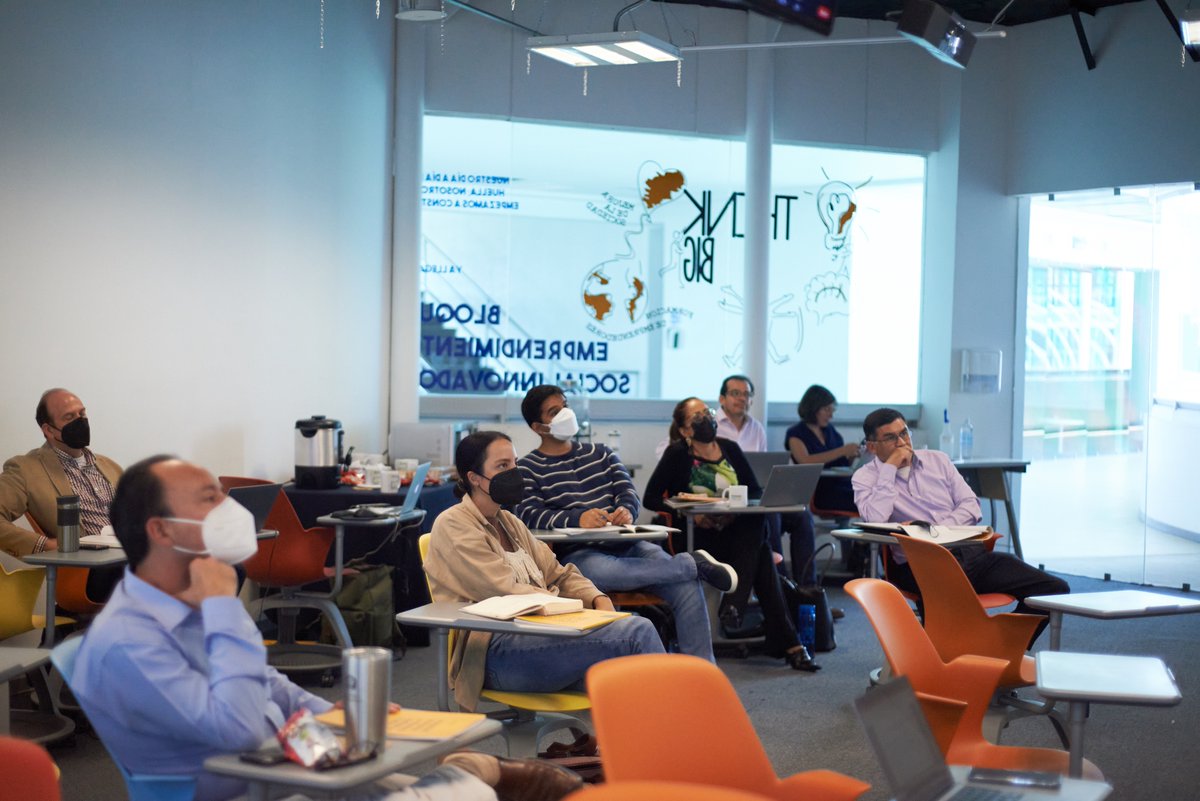 TECcampusPUE's tweet photo. “Taller Integrado sobre Métodos de Investigación y Publicación”, sus objetivos fueron:Preparar a los profesores 👨🏻🏫👩🏻🏫para implementar un proyecto de investigación y tener oportunidades de ser publicados. Si eres #ProfesorTEC y estás interesado, manda correo a: julian.torres@tec.mx https://t.co/6AHwCatokm