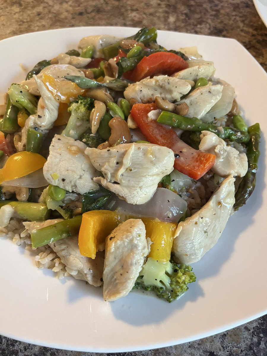Some coconut cashew chicken stir fry tonight. #itswhatsfordinner
