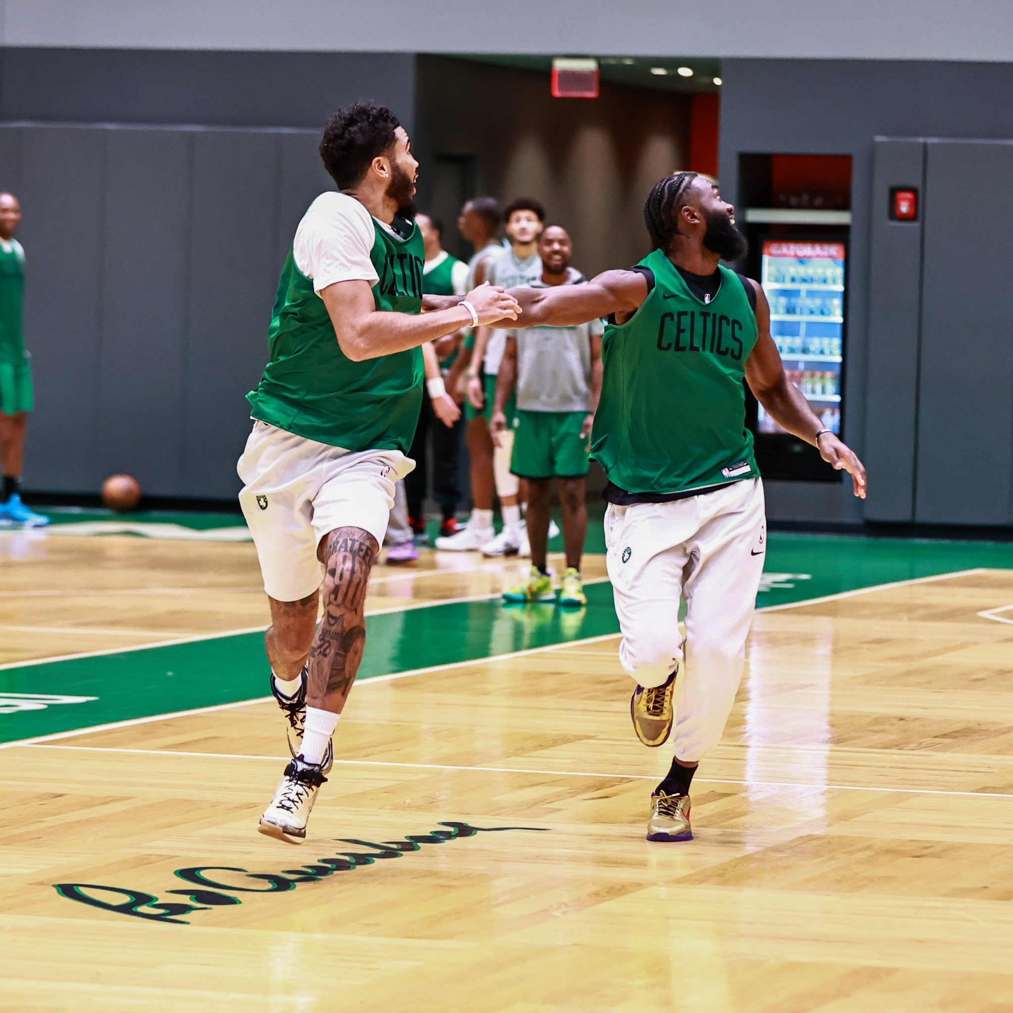 Boston Celtics on Twitter "GOT EM 👀 https//t.co/rsrIRXOert" / Twitter