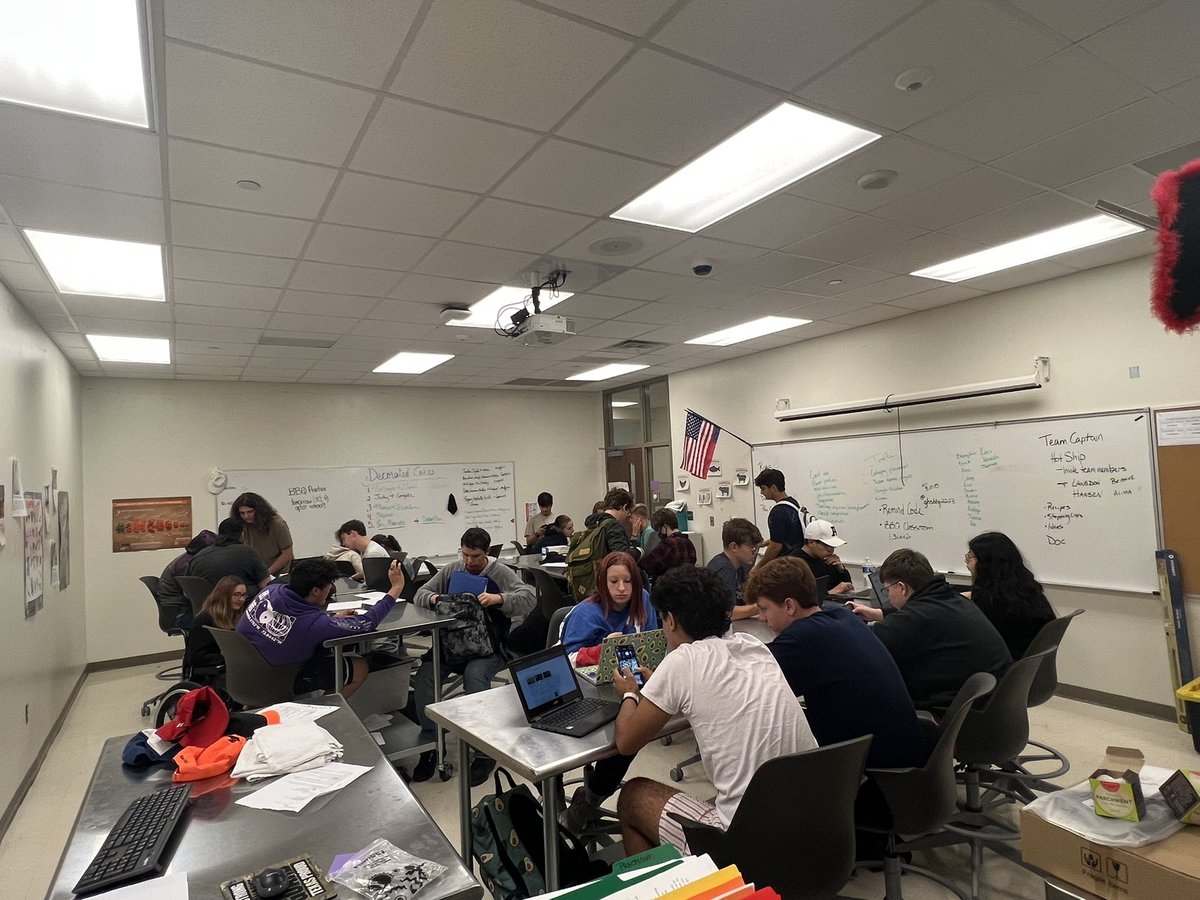 This is what it looks like when you have SEVEN high school BBQ teams planning and getting ready for the competition season! 
I am so excited and proud of them. It’s going to be a great year! #highschoolbbq <a href="/granburyisd/">Granbury ISD</a> <a href="/GHS_CTE/">Granbury High School CTE</a> <a href="/GHS_PIRATES/">Granbury High School</a> #piratesbbq