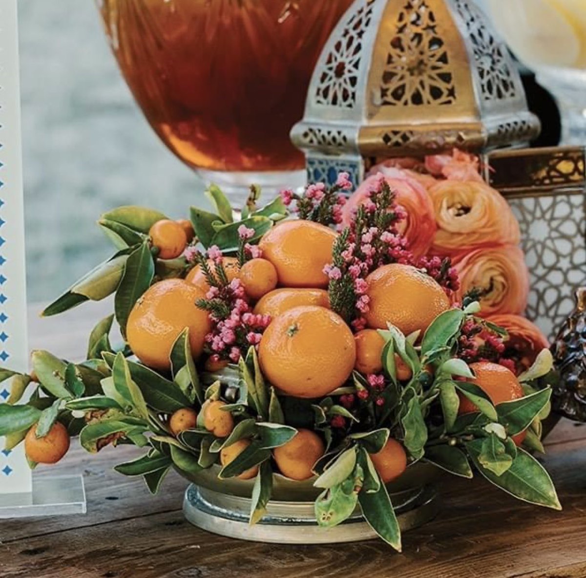 flowermagazine's tweet photo. Event designer Cassie Lamere breaks down the elements for creating an unforgettable gathering! Visit https://t.co/2fIS1bWYHa for tips and tricks from Cassie.
#eventdesign #entertainingtips #floraldesign #antiques https://t.co/VNvHDTD4is