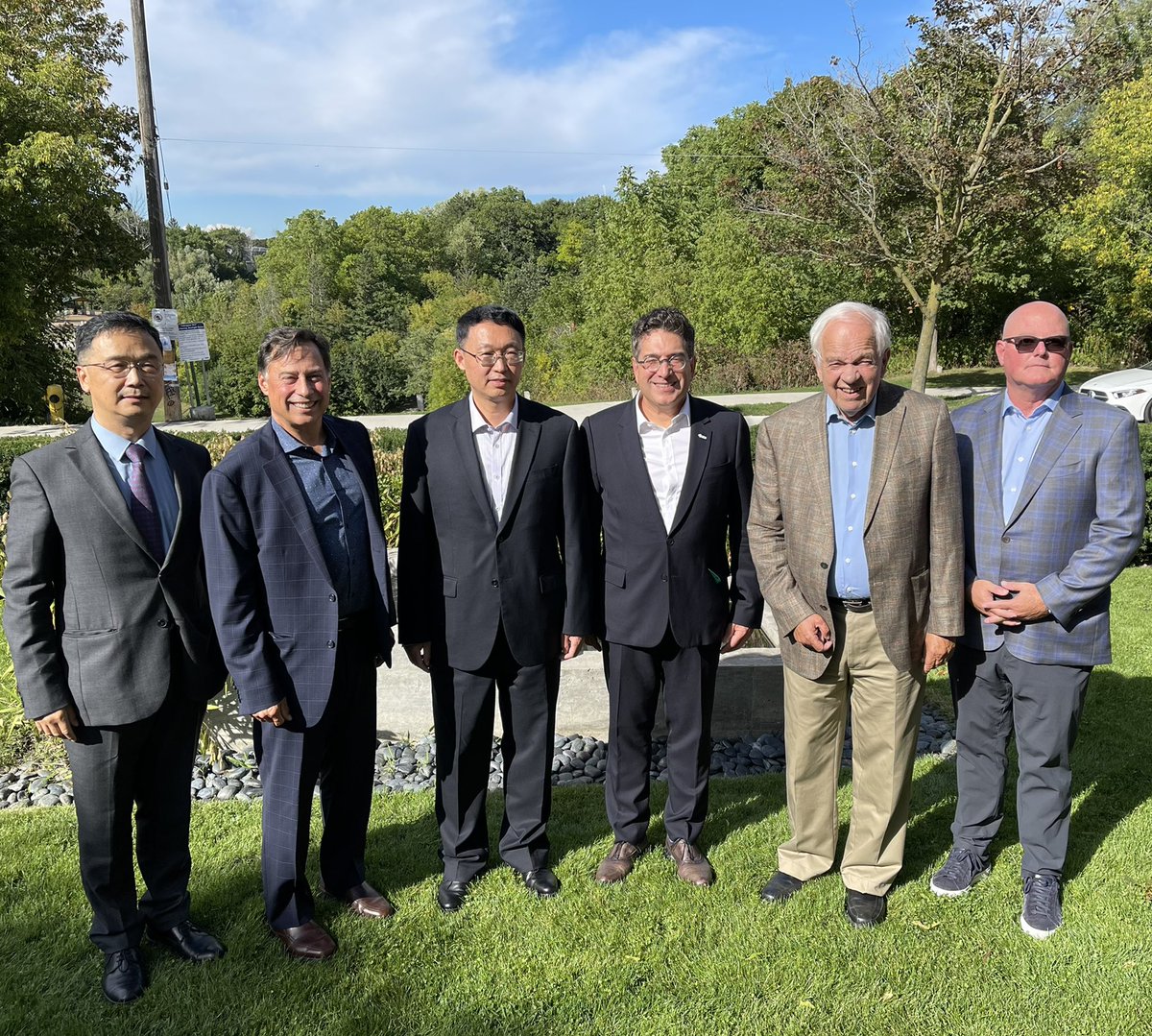 As Chair of CanCham Shanghai, on September 21, I was proud to host a Canada-China Business Networking Reception at my Toronto residence. The event was well-attended and response was enthusiastic. Thanks to Chinese Consul General Han and former Ambassador to China, John McCallum.