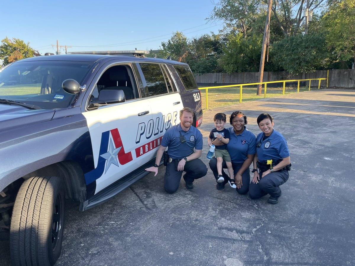 Great start to <a href="/CityOfArlington/">City of Arlington</a> and <a href="/ArlingtonPD/">Arlington, TX Police</a> National Night Out! Thank you <a href="/PrinceLebanese/">Prince LebaneseGrill</a> for hosting this evening. Shout out to our Behavioral Health Law Enforcement Unit for connecting with our community!