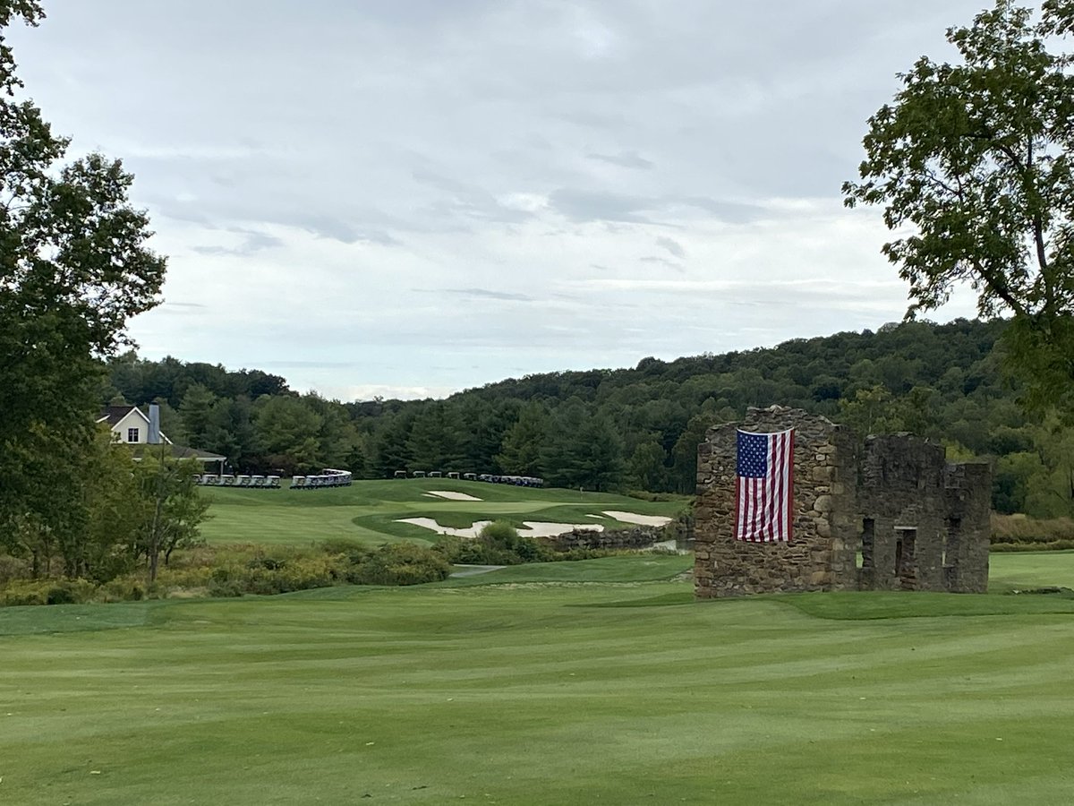 We hosted our 3rd annual @foldsofhonor Golf Tournament presented by @flyingdogbrewery yesterday!  Featuring guest speaker and FOH recipient, Ashley Shafer we raised over $25k for this great cause.  #welovewhatwedo #foldsofhonor #flyingdogbrewery #fallgolf #
