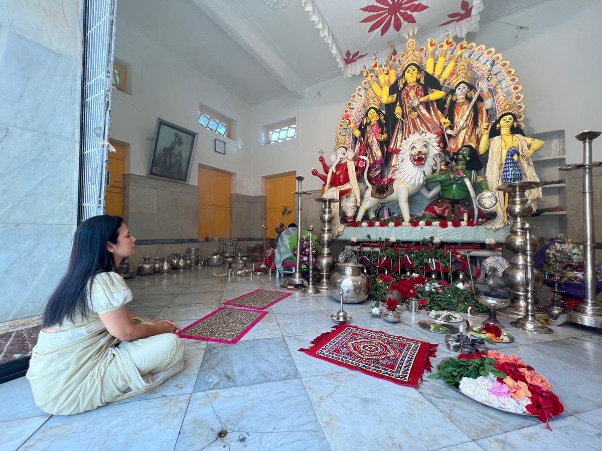 MahuaMoitra's tweet photo. Dashami puja at family puja in Mirzapur, Tangail https://t.co/5ABRNULptg