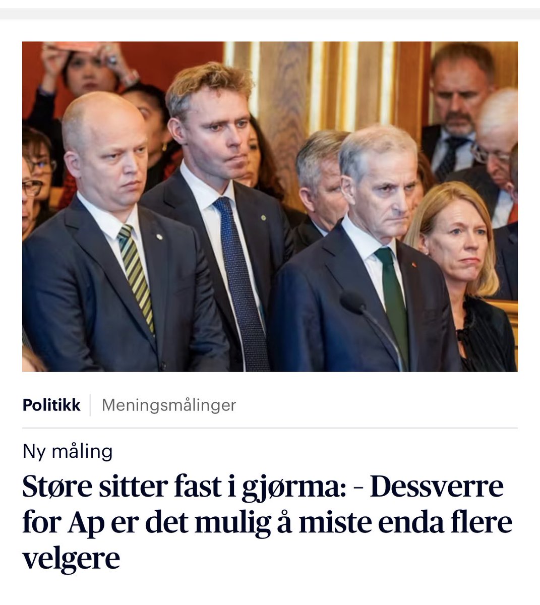 kjetiljd's tweet photo. @eivindtraedal Det er mer enn troverdigheten som svekkes om dagen ... det ser ut som om det er like før H+FrP ville fått flertall på Tinget. Med en klimaminister som er posterboy for norsk gass og en kunnskapsminister som kutter forskning  så er det veldig vanskelig å heie på denne regjeringen. https://t.co/DispmjsUsn