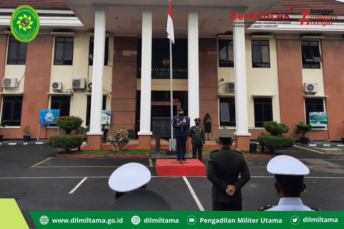 dilmiltama's tweet photo. jakarta, 5/10 Jakarta, 5 Oktober 2022.
Plt Kadilmiltama Marsma TNI Haryo Kusworo, S.H., M.Hum. menjadi Inspektur Upacara Peringatan Hari Ulang Tahun Tentara Nasional Indonesia ke 77.

"DIRGAHAYU TENTARA NASIONAL INDONESIA, TNI ADALAH KITA" https://t.co/IovGmTD3tl