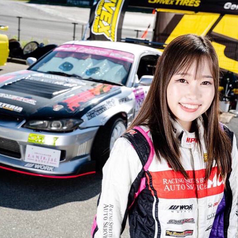 5FIVEXTIRES's tweet photo. 女性だけの車の祭典
-ルミライズ-
ドリフトコンテスト 上級 決勝
三品選手優勝🏆
皆様方の応援ありがとうございました。
@kazuki180Lick
#ルミライズ
#女性ドリフト
#fivextires
#5xmm
#gerun
#drift https://t.co/qgImP5TLI5