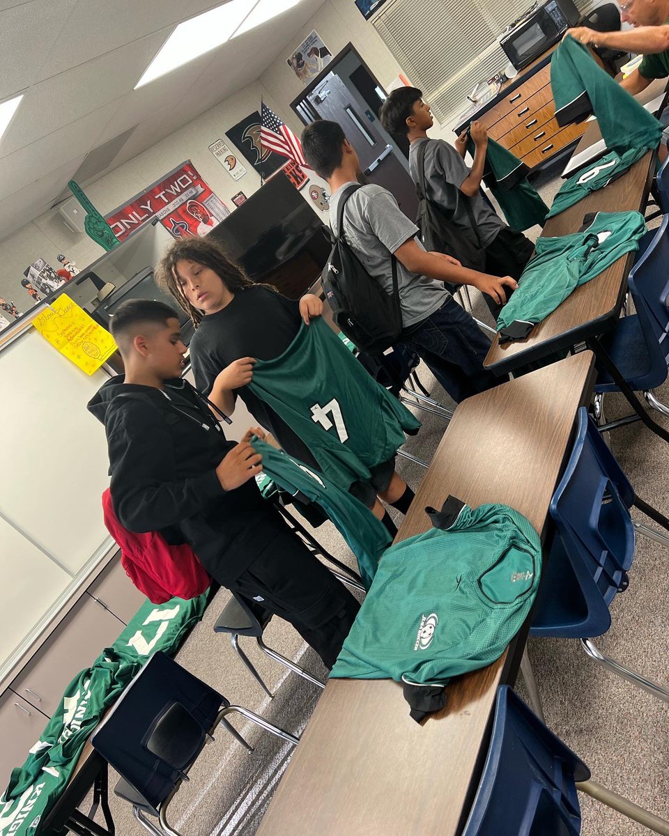 GO KNIGHTS!!! <a href="/LHSchools/">La Habra Schools</a>