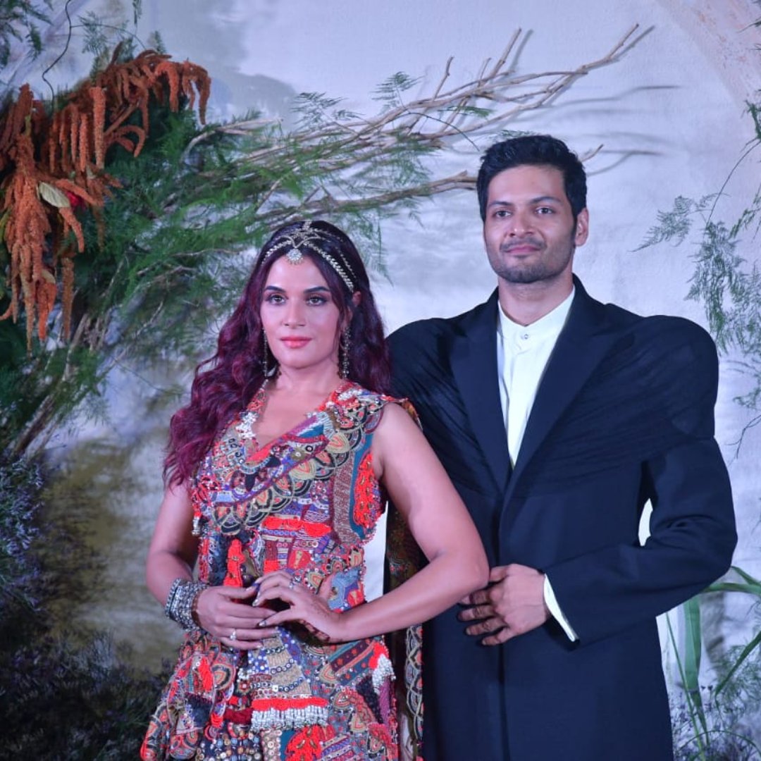 Trending_Today_'s tweet photo. Ali Fazal and Richa Chaddha Wedding reception in Mumbai
#alifazal #richachadda #weddingreception #mumbai https://t.co/EFJf2IcUJ8