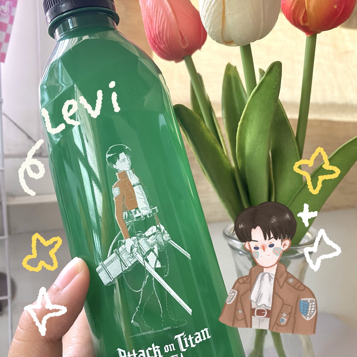 tkxhappyface's tweet photo. ทุกคนนมันแบบน่ารักนุบนิบมากก😭 Sprinkle x Attack on Titan คอลแลปกับเมะโปรดทั้งทีเหมาเลย4ขวด 4ลาย ขวดลายพิเศษมีขายที่7-11เท่านั้นน้าา ไปตามหาที่เซเว่นกานน 💟 https://t.co/e7gw7ZAnIE