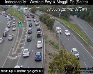 QLDTrafficMetro's tweet photo. Congestion Centenary Mwy outbound #Indooroopilly to #FigTreePocket
#bnetraffic https://t.co/ivqlcKeNFV