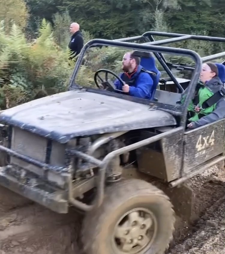 VaughanBudd's tweet photo. What an experience!! Had an absolute blast this morning with the guys and girls 4x4 driving school Cardiff  Our first ever 4x4 day. Would definitely go back and recommend. 

#4x4drivingschool #4x4 #4x4driving #4x4adventure  #4x4offroad #4x4offroading #4x4adventures #offroad4x4 https://t.co/YVFByfYpIn