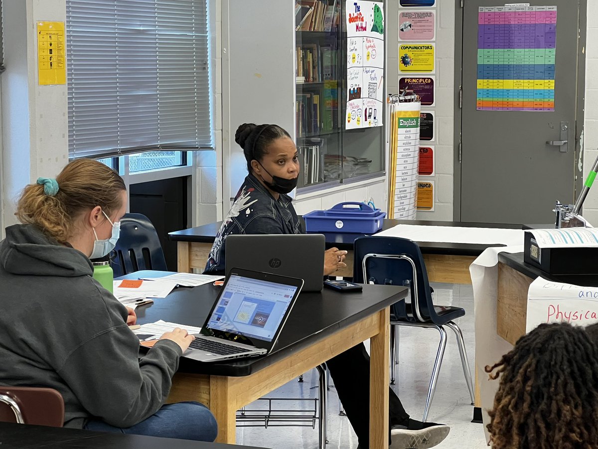 TJCotter's tweet photo. A full day of professional learning and teacher engagement at @FondrenMS_HISD. Student Achievement is priority! #BlazingTrailsofExcellence https://t.co/BFbDRfpWvS