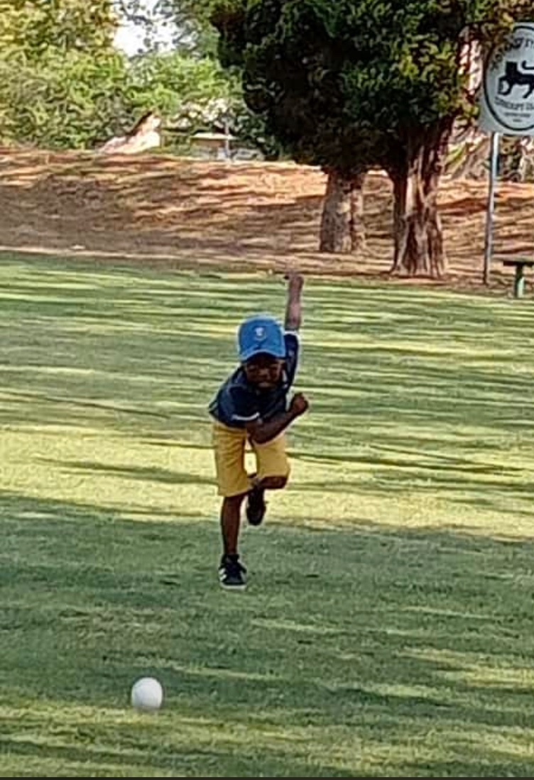 Pule15's tweet photo. @ed_rainsford what do u think champ @ early age? U taught me shape &amp; line @geoffreytoyana boss 🔥 chakalaka 🌶 express https://t.co/Gs03OA5Qc5