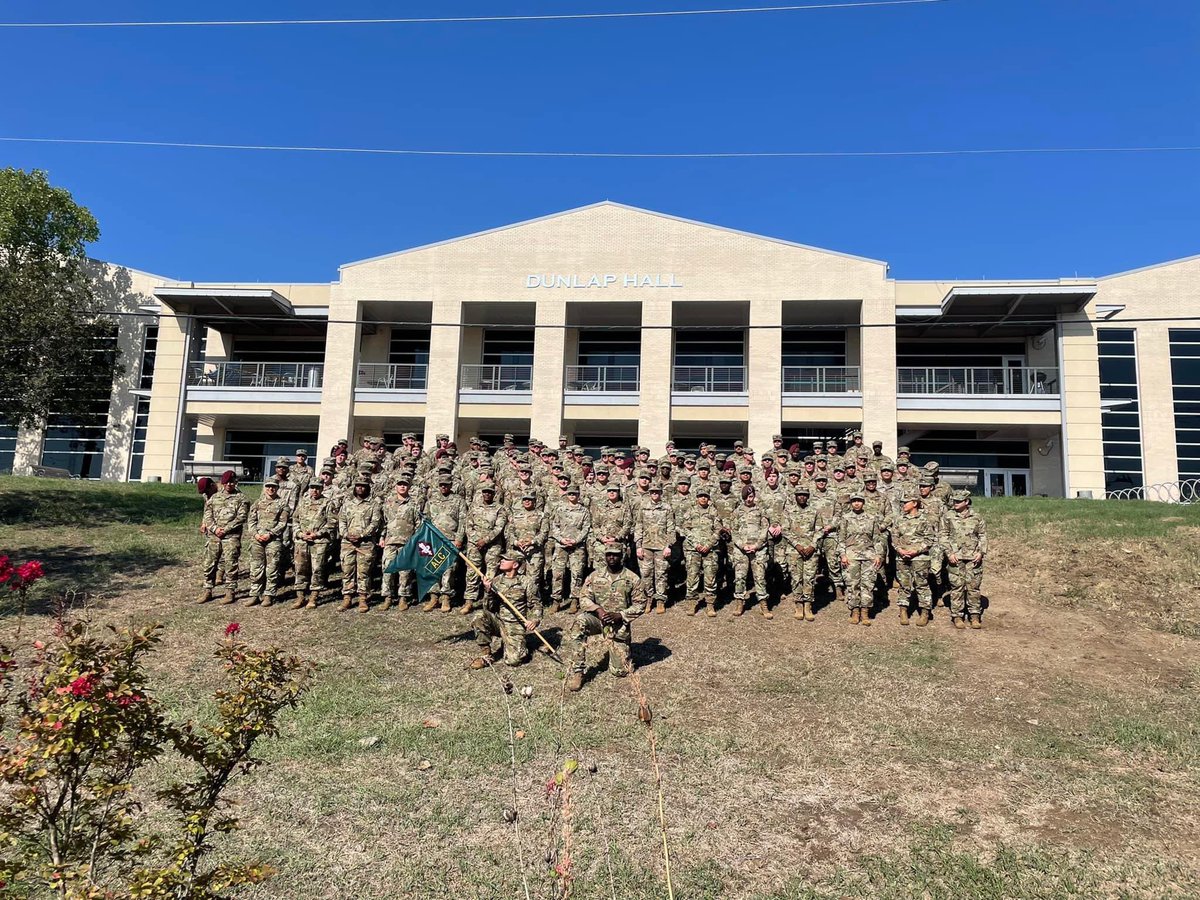 Congratulations to Advanced Leader Course Class 229-22 who completed their training this week! Train to Lead, Lead the Way! #armymedicinestartshere #leaderdevelopment #medicalncoa @medcoe @TRADOC @TRADOCCSM @MEDCoE_CG