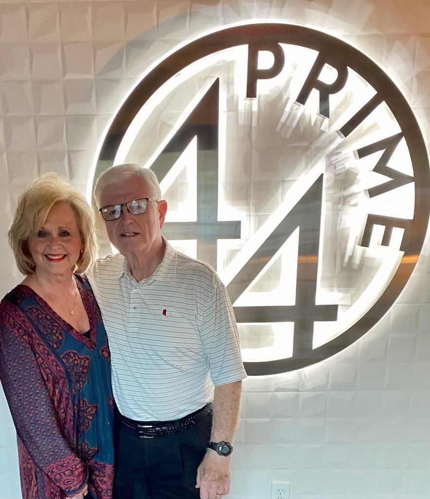 BeefHome's tweet image. Thanks for taking care of the boss on her birthday! Nothing but the best restaurant for a celebration. @44Prime_Strkvll @sanderscowgirl @sanderscattle