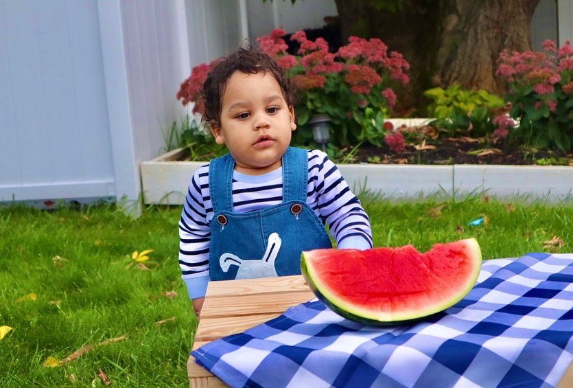 Maciel0223's tweet photo. Y será 🤔que está sandía 🍉 será mi pastel 🎂 https://t.co/EM7Z6IN8JW