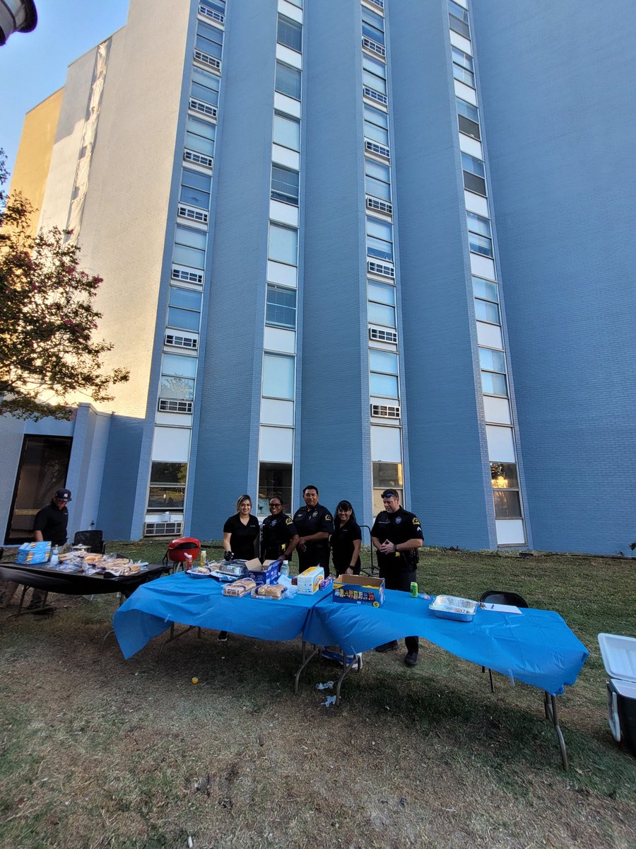 National Night Out at Midpark Towers.

#communitypolicing #DPDSowingtheGoodSeed