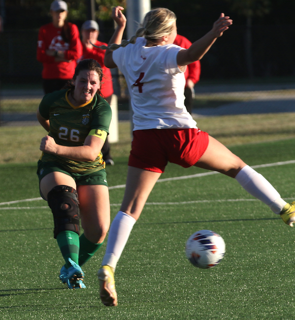 TheManiacHiker's tweet photo. Girls Soccer-New Albany Sectional - Floyd Central 4, Jeffersonville 0...FC goals-Kyleigh Carbeno, Cassie Oliver, Pierce Derrington, Kendyl Rumple.... https://t.co/fCMs50ypEU